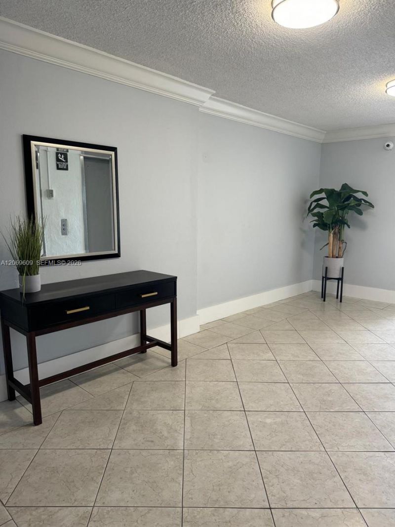 2020 NE 135th St , Unit 609, North Miami, FL 33181 Photo