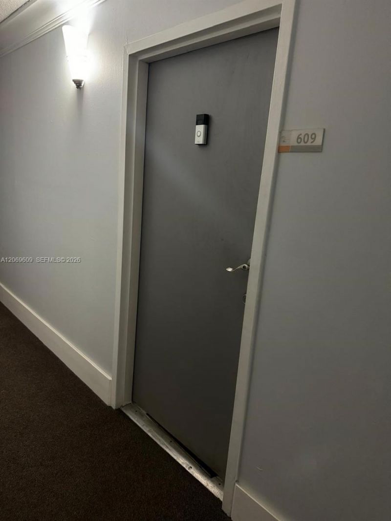 2020 NE 135th St , Unit 609, North Miami, FL 33181 Photo
