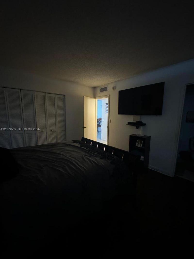 2020 NE 135th St , Unit 609, North Miami, FL 33181 Photo