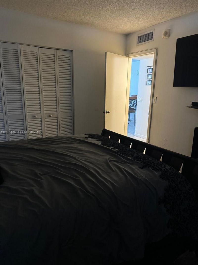 2020 NE 135th St , Unit 609, North Miami, FL 33181 Photo