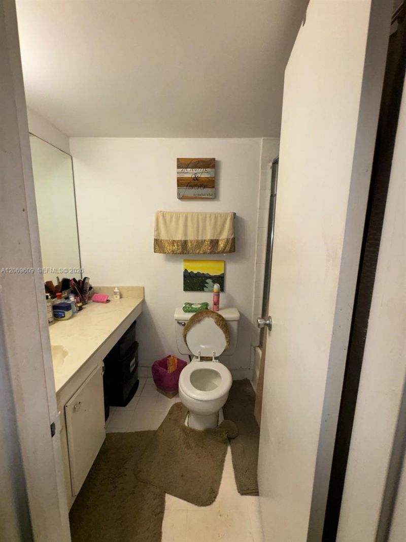 2020 NE 135th St , Unit 609, North Miami, FL 33181 Photo