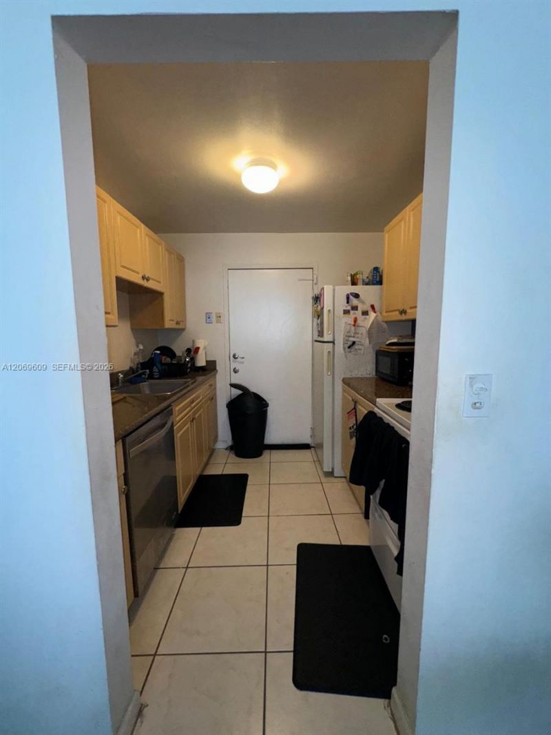 2020 NE 135th St , Unit 609, North Miami, FL 33181 Photo