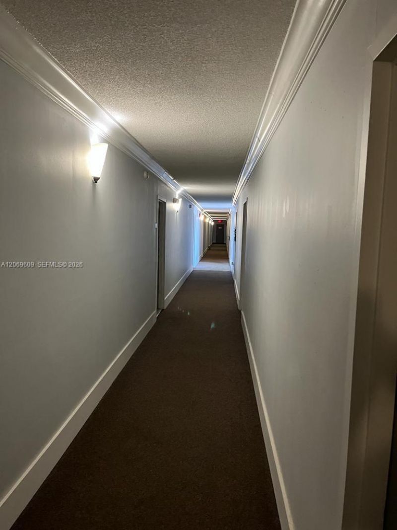 2020 NE 135th St , Unit 609, North Miami, FL 33181 Photo