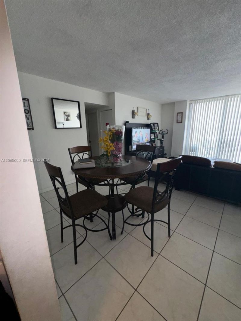 2020 NE 135th St , Unit 609, North Miami, FL 33181 Photo