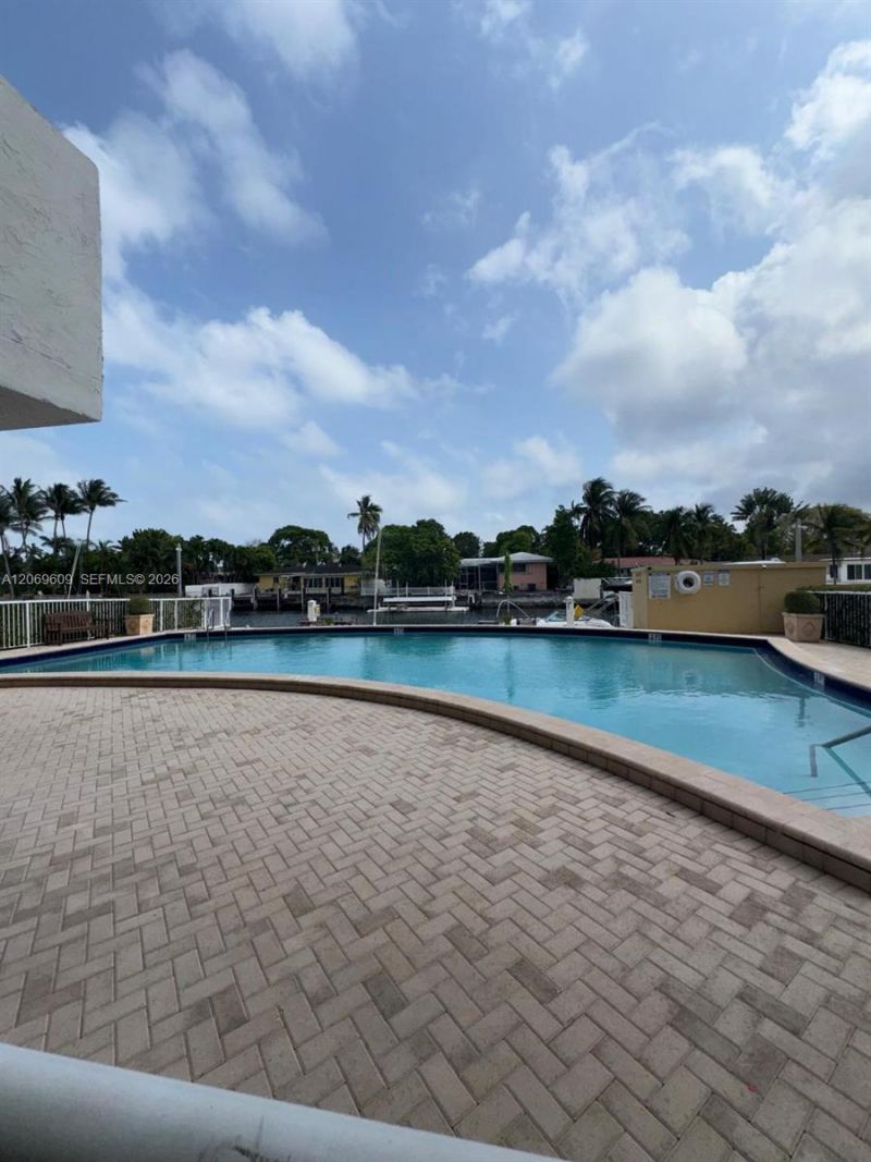 2020 NE 135th St , Unit 609, North Miami, FL 33181 Photo
