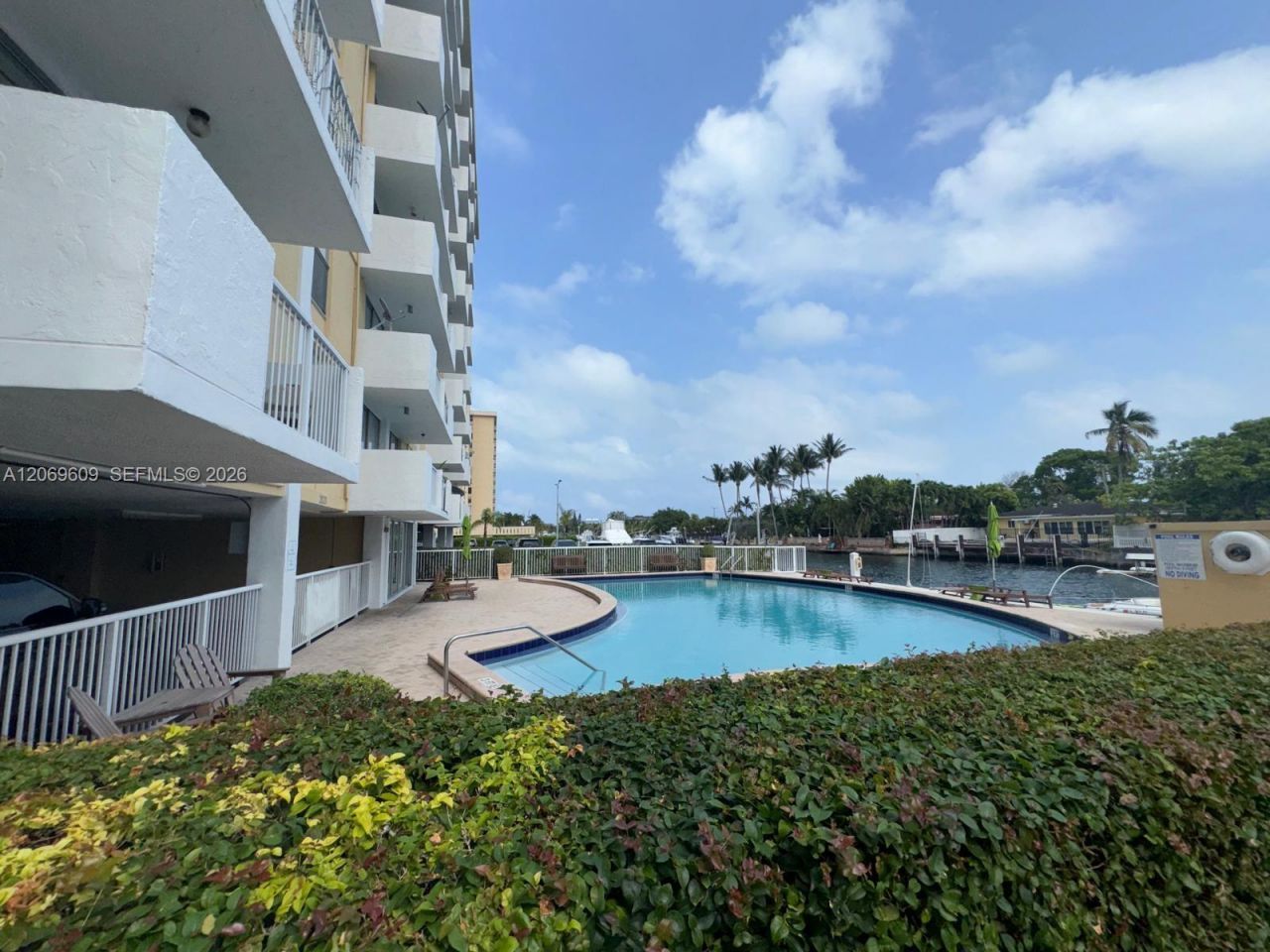 2020 NE 135th St , Unit 609, North Miami, FL 33181 Photo