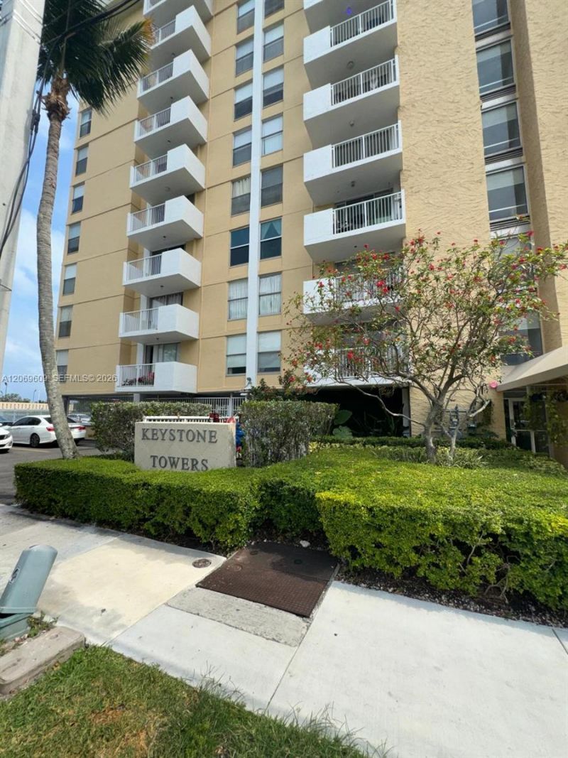 2020 NE 135th St , Unit 609, North Miami, FL 33181 Photo