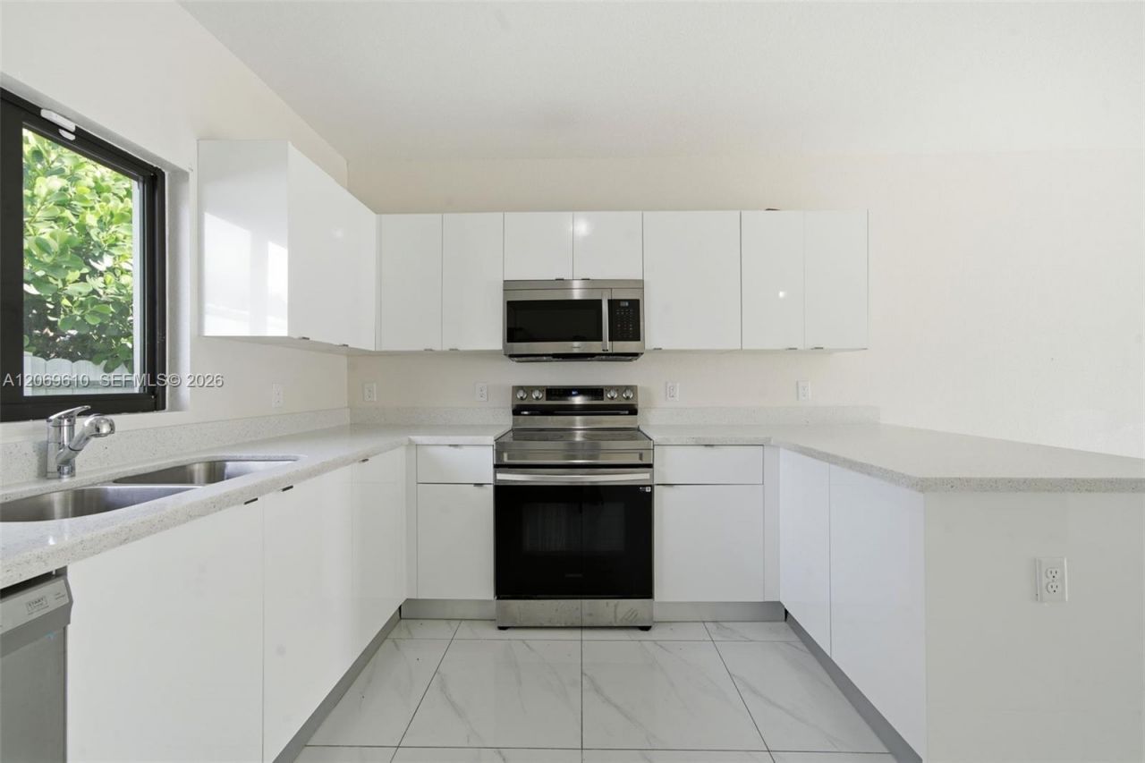 11982 SW 213th St , Unit 11982, Miami, FL 33177 Photo