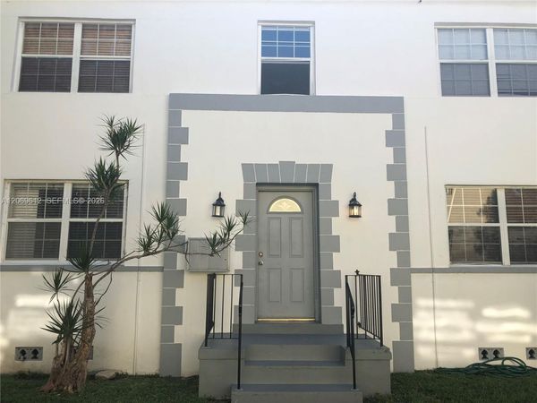 15 Sidonia Ave , Unit 3, Coral Gables, FL 33134