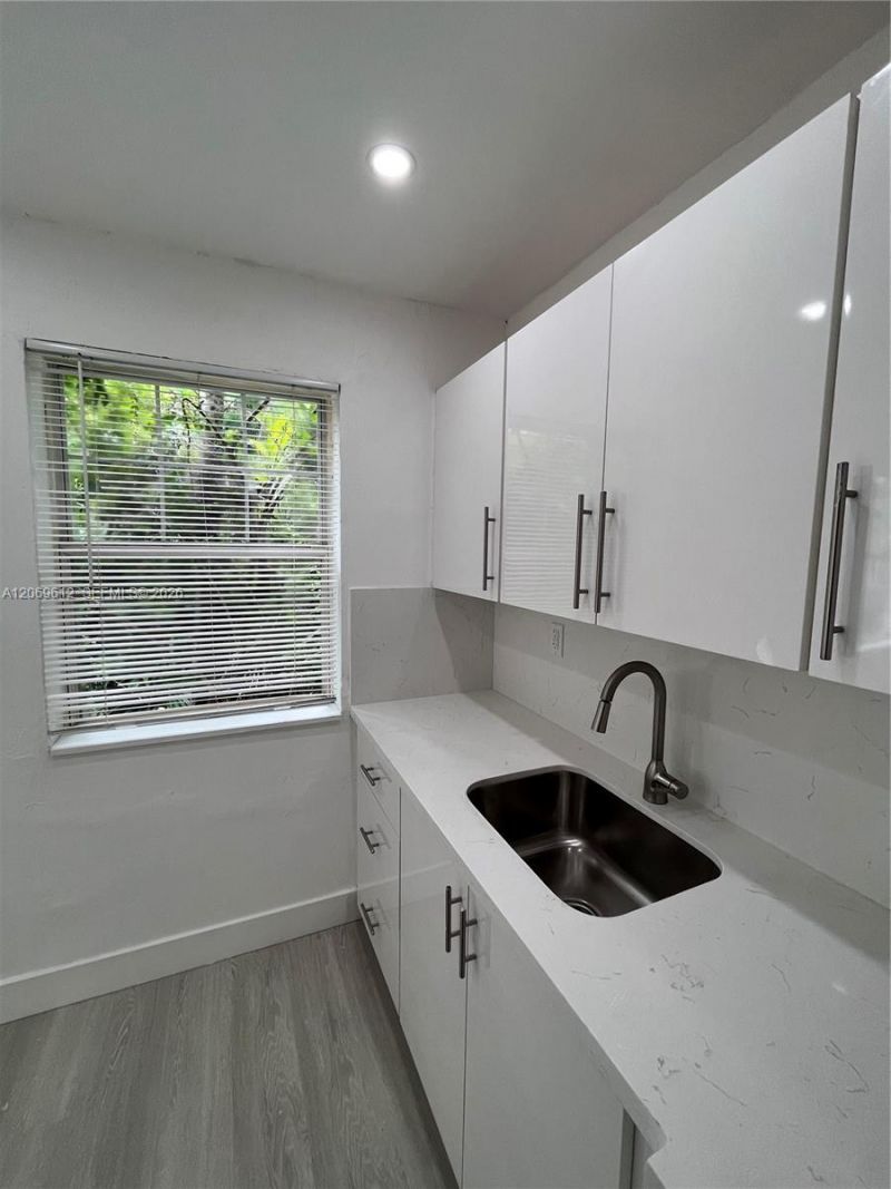 15 Sidonia Ave , Unit 3, Coral Gables, FL 33134 Photo