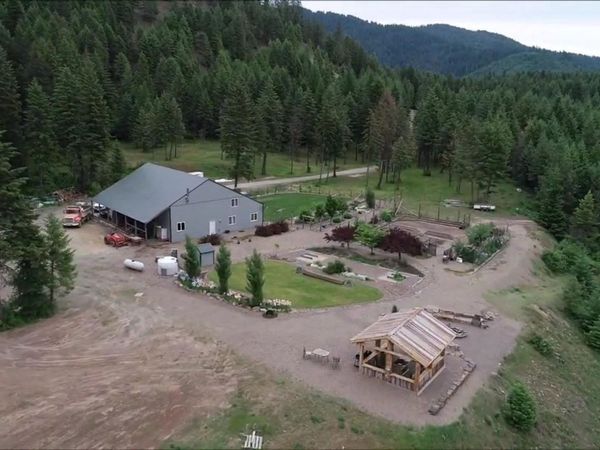 6071 Bead Lake Rd, Newport, WA 99156