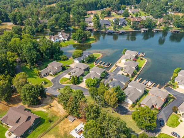 217 Farrs Landing Road, Hot Springs, AR 71913