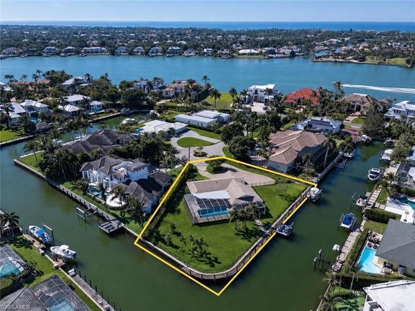 2185 Trout CT , NAPLES, FL 34102