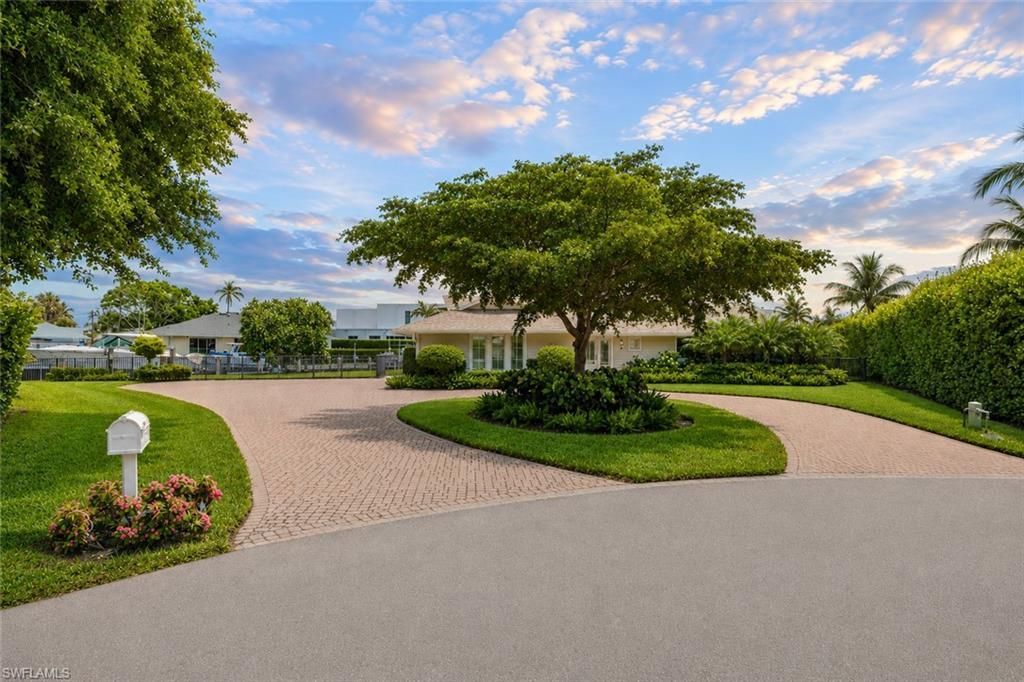 2185 Trout Ct , Naples, FL 34102 Photo