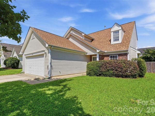 2925 Deep Cove Drive NW, Concord, NC 28027
