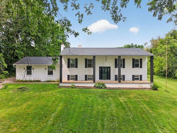 4833 Columbus Road, Centerburg, OH 43011