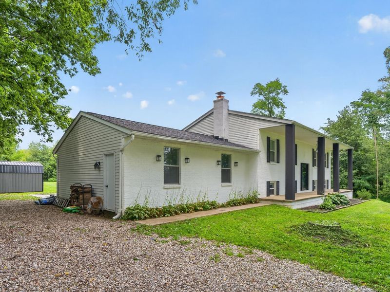 4833 Columbus Road, Centerburg, OH 43011 Photo 3