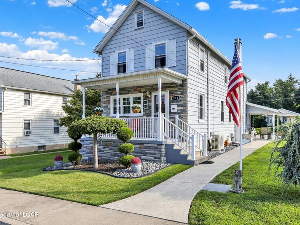 211 Elm Street, Dupont, PA 18641