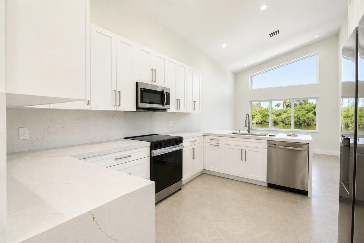 261 SW 178th Way, Pembroke Pines, FL 33029 Photo
