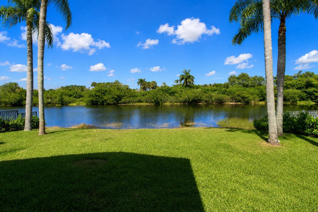 261 SW 178th Way, Pembroke Pines, FL 33029 Photo