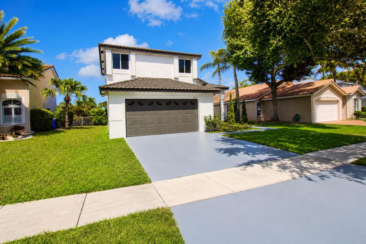 261 SW 178th Way, Pembroke Pines, FL 33029 Photo