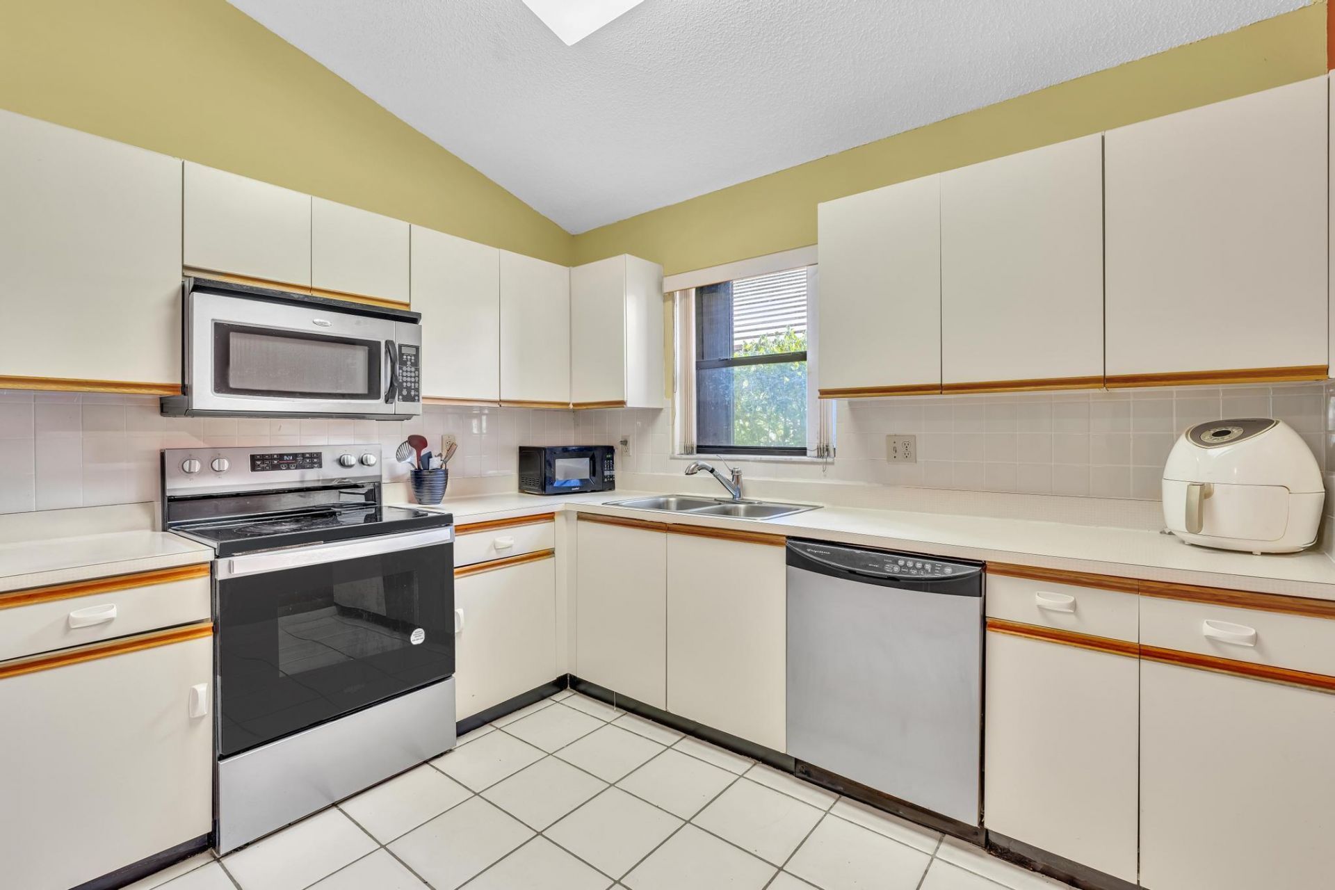 4787 Brighton Lakes Boulevard, Boynton Beach, FL 33436 Photo