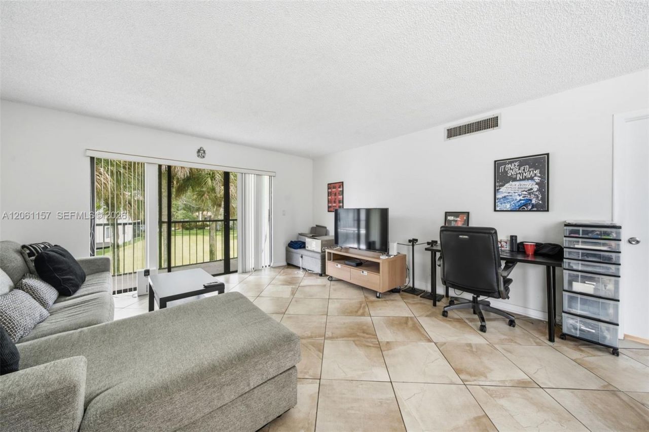 16257 Saddle Club Rd , Unit 201, Weston, FL 33326 Photo