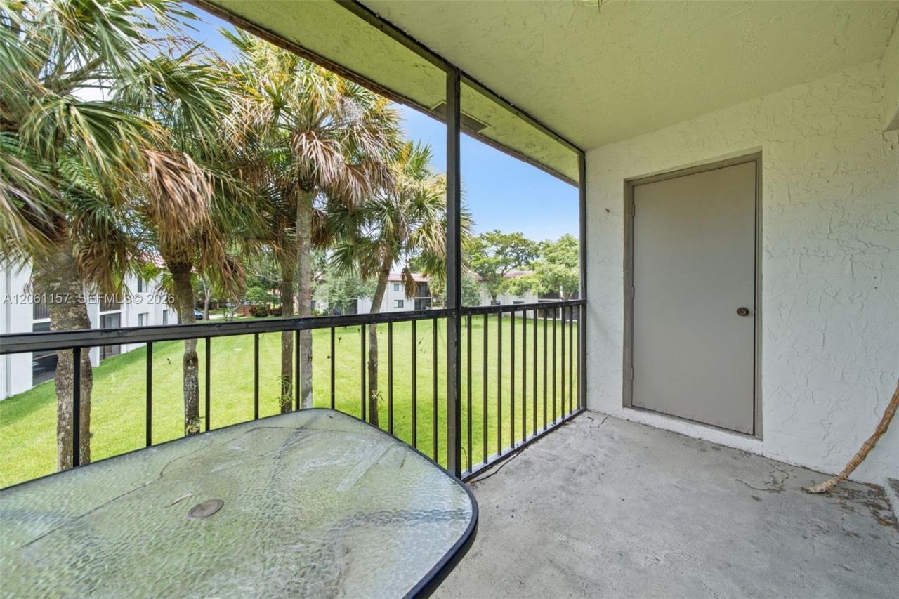 16257 Saddle Club Rd , Unit 201, Weston, FL 33326 Photo