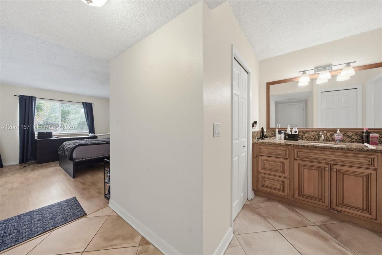 16257 Saddle Club Rd , Unit 201, Weston, FL 33326 Photo