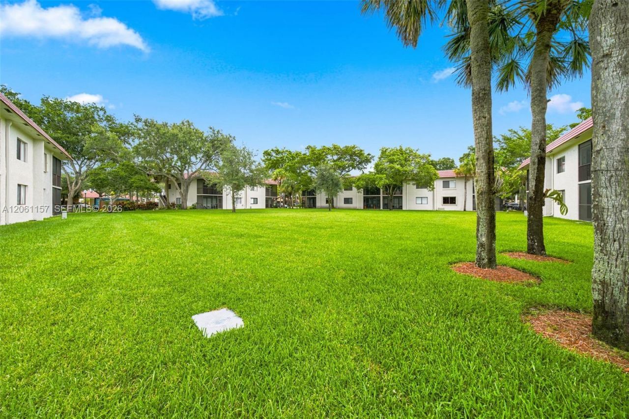 16257 Saddle Club Rd , Unit 201, Weston, FL 33326 Photo