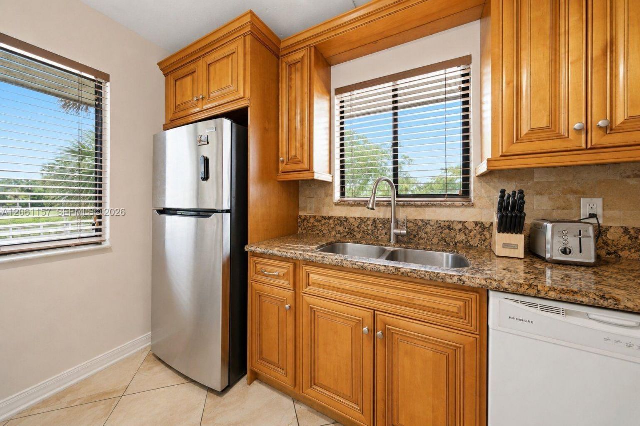 16257 Saddle Club Rd , Unit 201, Weston, FL 33326 Photo