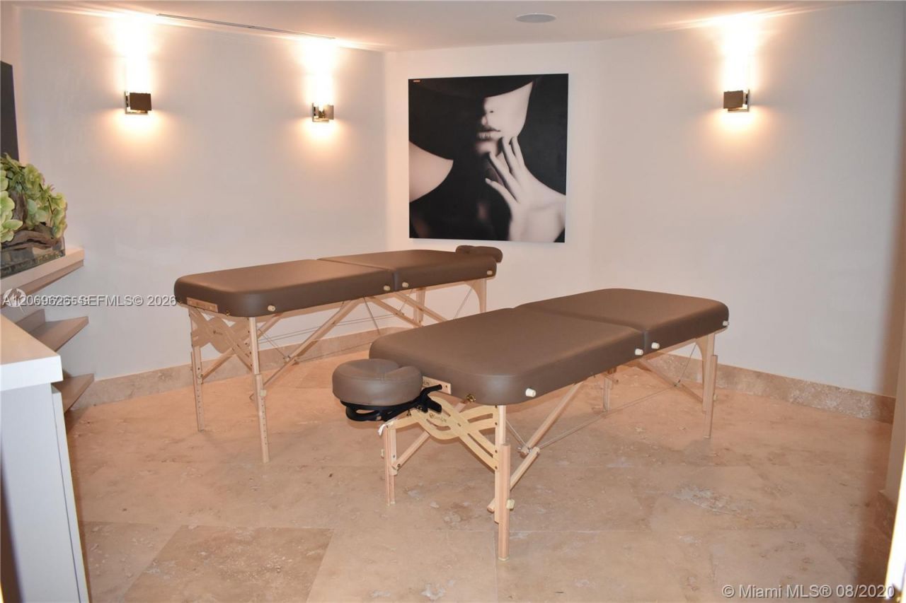 17555 Collins Ave , Unit 1503, Sunny Isles Beach, FL 33160 Photo