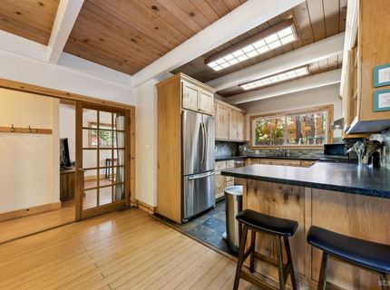 1685 Skyline Drive, South Lake Tahoe, CA 96150 Photo