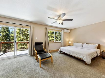 1685 Skyline Drive, South Lake Tahoe, CA 96150 Photo