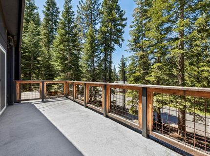 1685 Skyline Drive, South Lake Tahoe, CA 96150 Photo