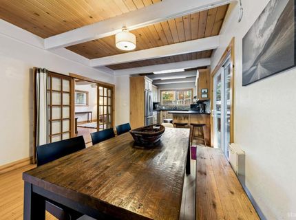 1685 Skyline Drive, South Lake Tahoe, CA 96150 Photo