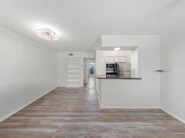 2401 Manor RD, Unit 123, Austin, TX 78722
