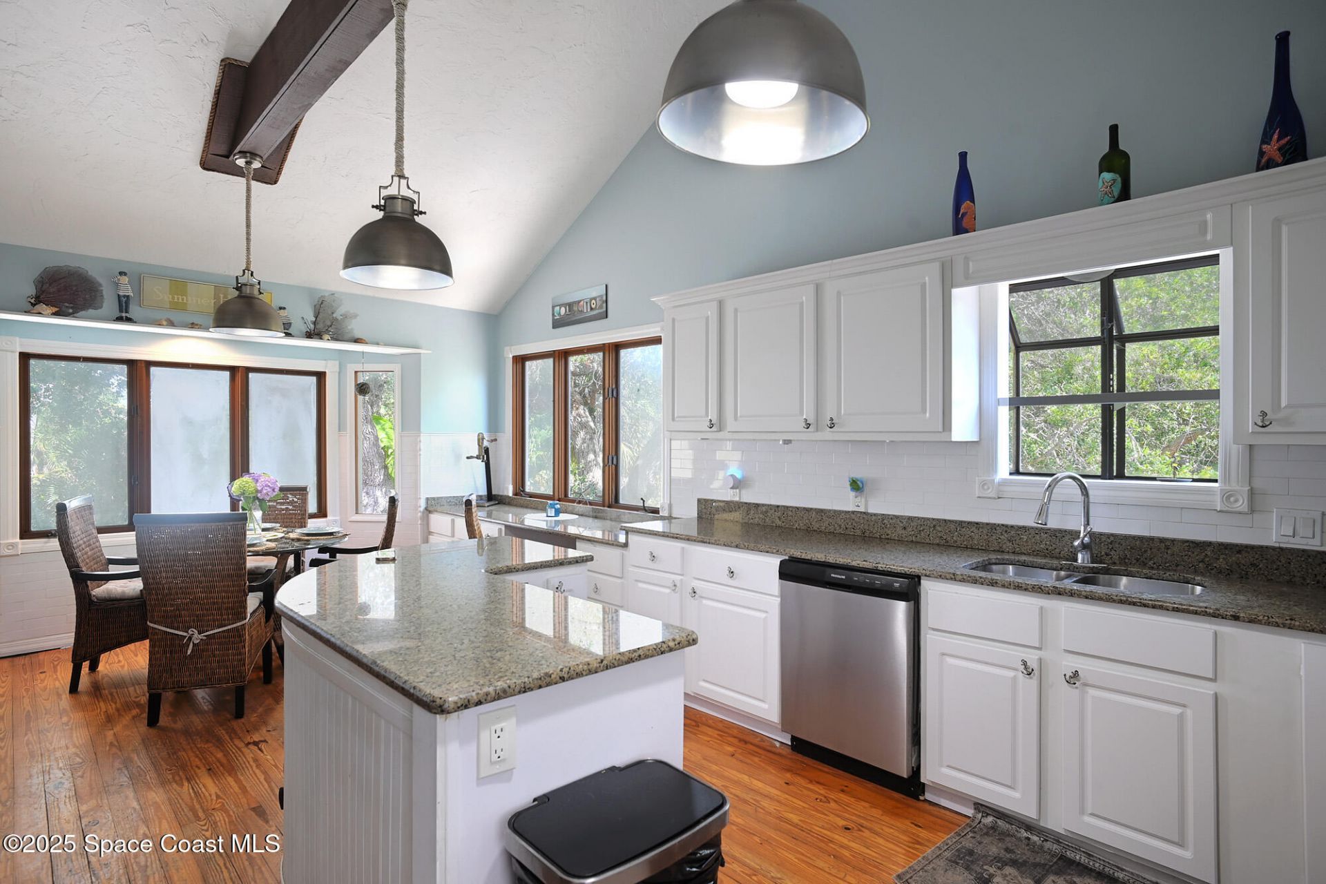 5875 Riverside Drive , Melbourne Beach, FL 32951 Photo