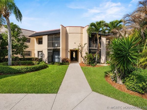 1999 NE Collins Circle, Unit 3-10, Jensen Beach, FL 34957