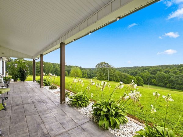 1043 Murphy Hollow Road , Vanleer, TN 37181