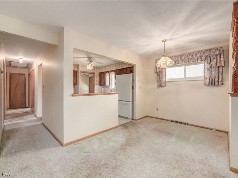 5615 Southington Drive, Parma, OH 44129 Photo 11