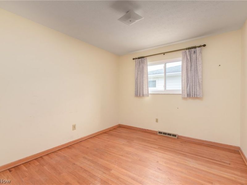 5615 Southington Drive, Parma, OH 44129 Photo 21