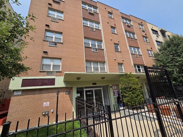 5950 N Kenmore Avenue , Unit 505, Chicago, IL 60660