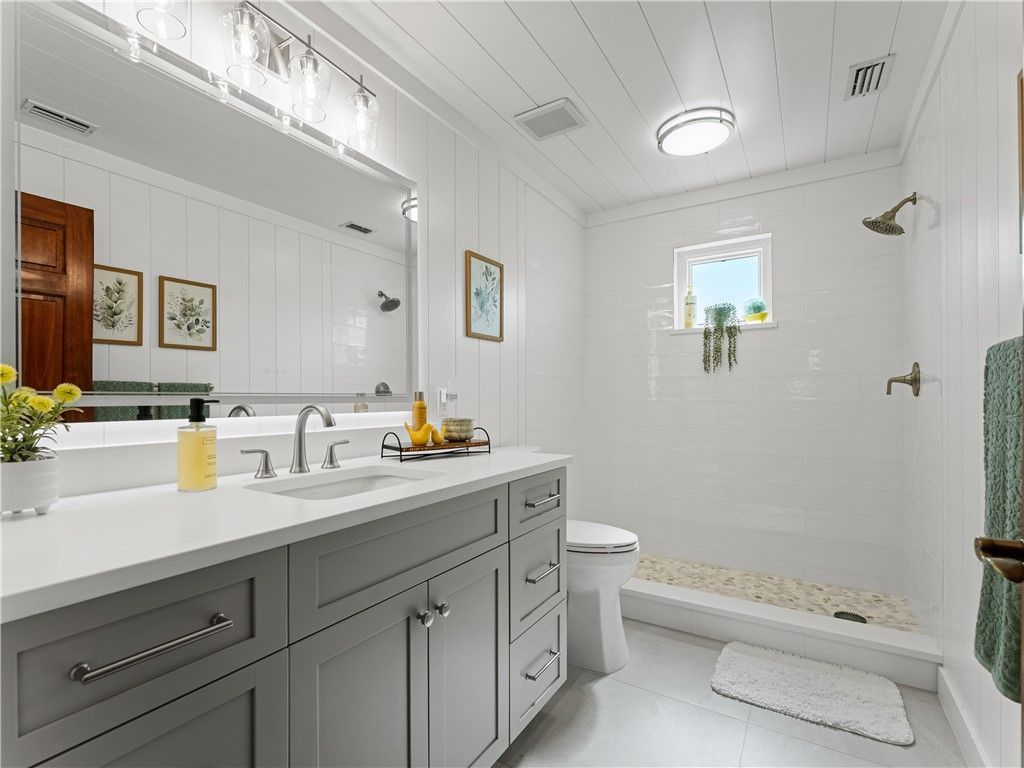 7090 49th Street, Vero Beach, FL 32967 Photo