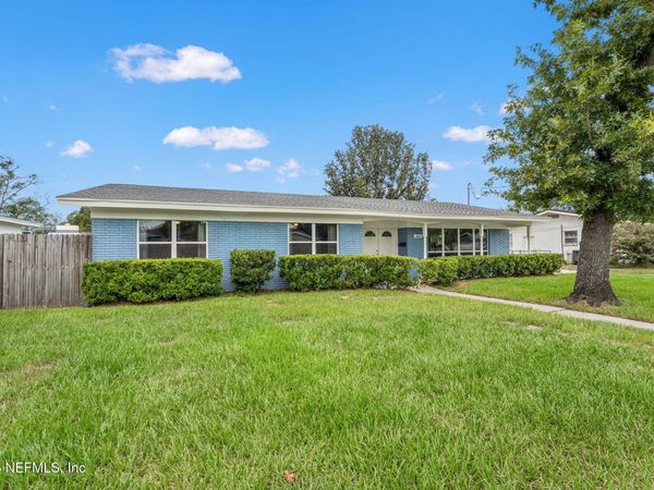 3834 EDIDIN Drive, Jacksonville, FL 32277
