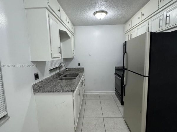 1746 N 3rd Ave N , Unit 10, Lake Worth, FL 33460