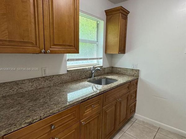 1746 N 3rd Ave N , Unit 10, Lake Worth, FL 33460