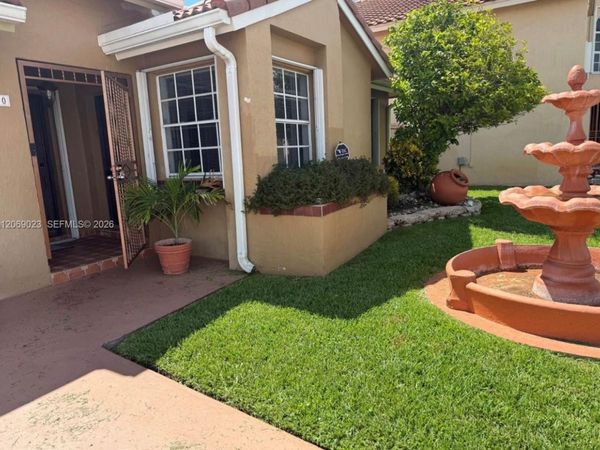 Unit b, Miami, FL 33193