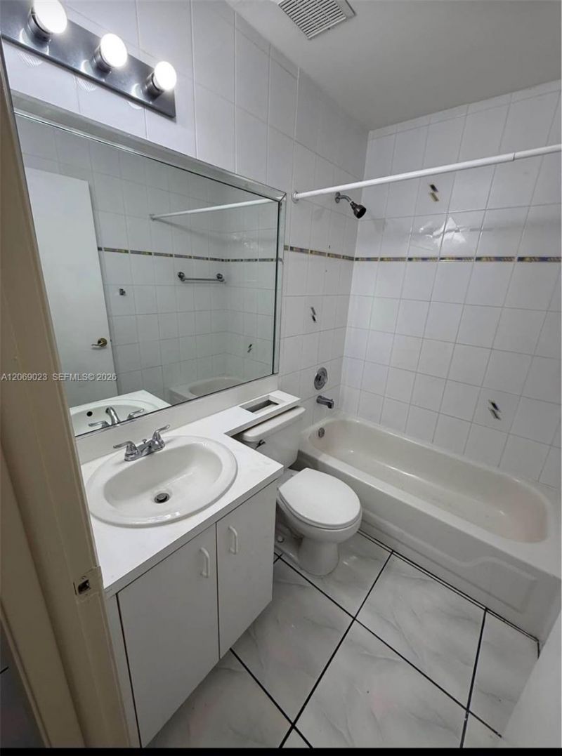 Please Call For Address, Unit b, Miami, FL 33193 Photo