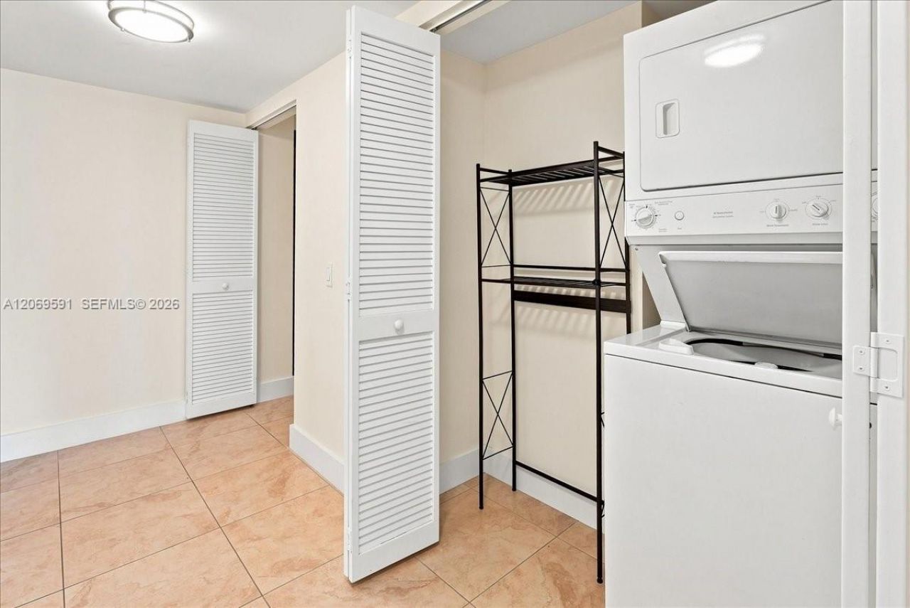 41 SE 5th St , Unit 1908, Miami, FL 33131 Photo